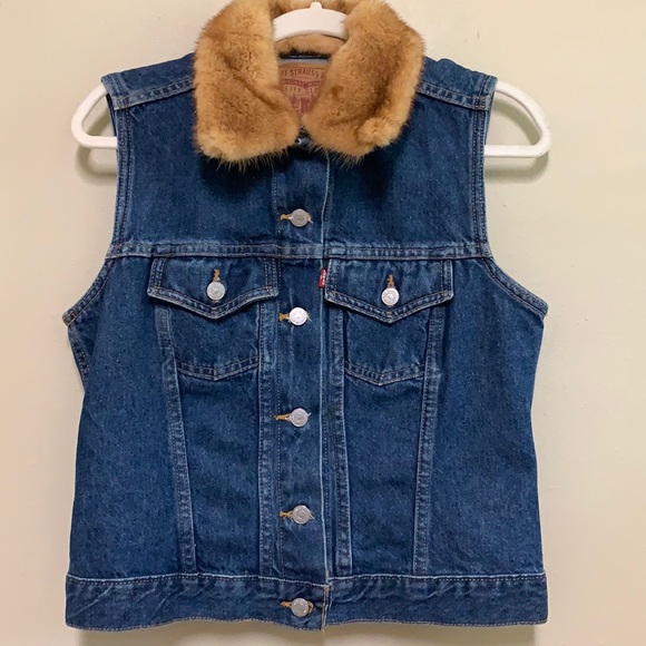 Levi's Jackets & Blazers - Levi denim vest with fur collar